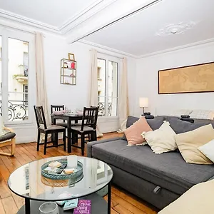 Appartement Bright 2br - Butte Montmartre | By Airnest, Paris