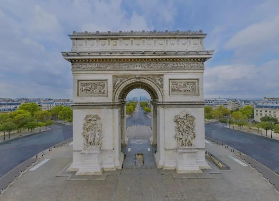 Апартаменты Magnifique Studio Champs-Elysee Париж